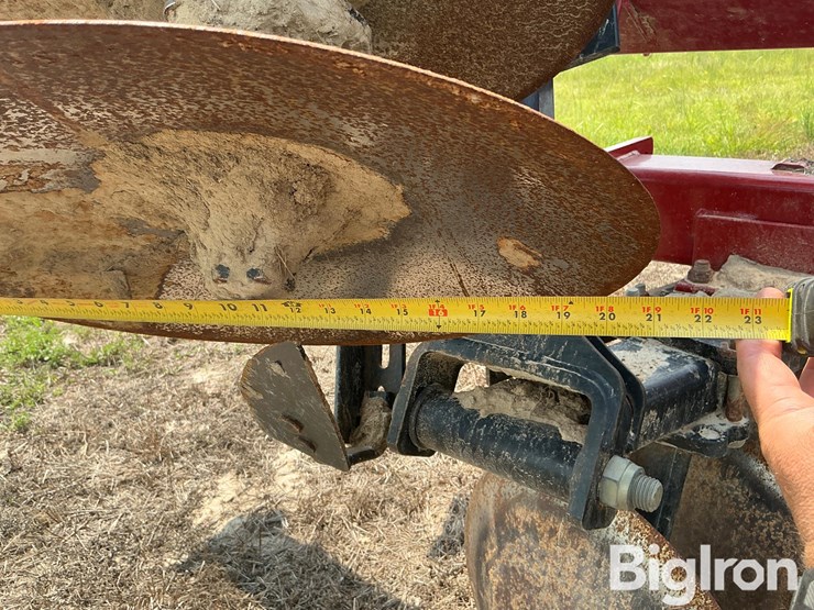 2018-case-ih-345-image-17