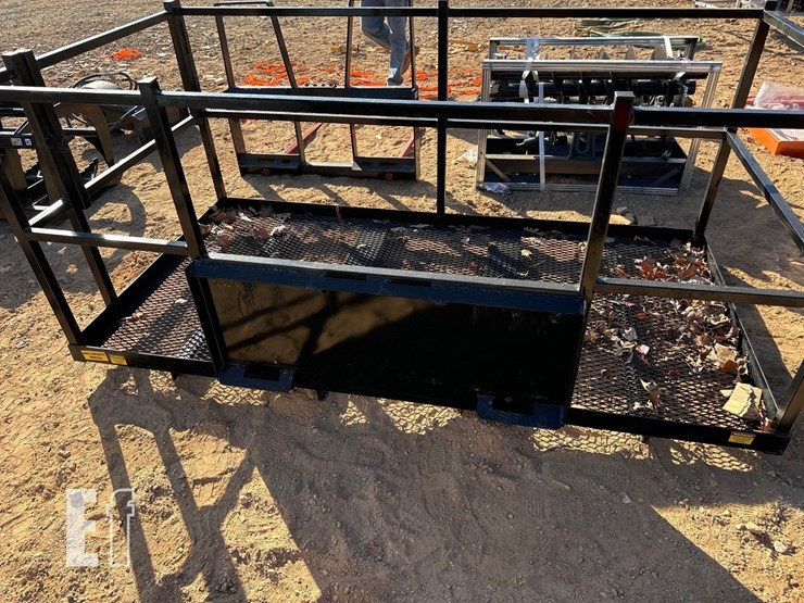 4ft-x-8ft-manlift-basket-image-2