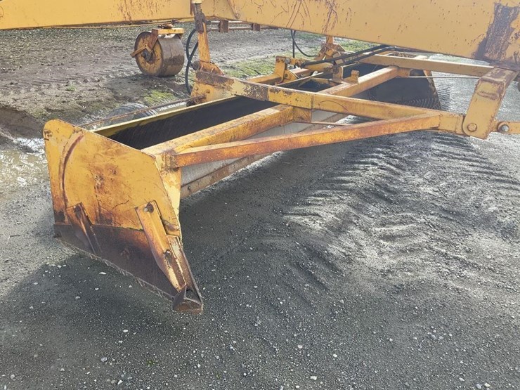 marvin-16'x30'-triplane-image-7