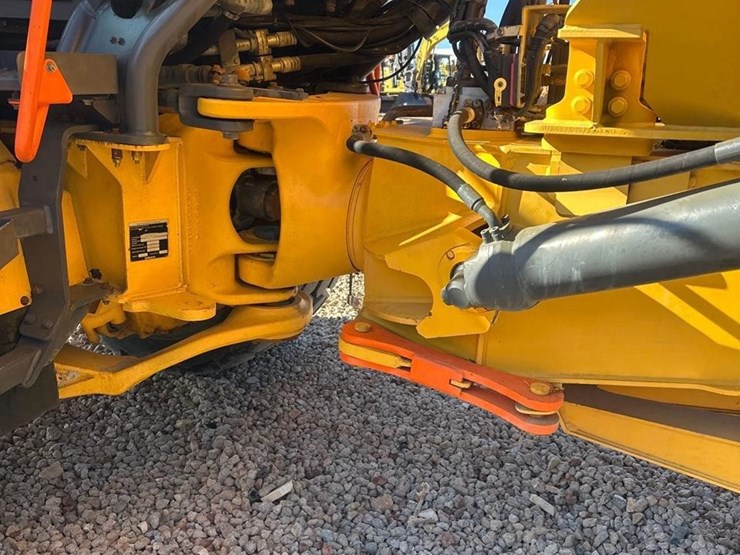 2016-volvo-a30g-image-21