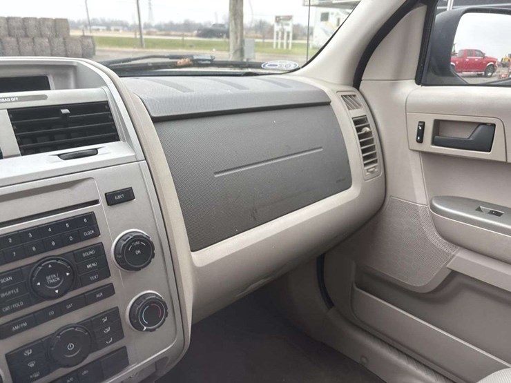 2008-ford-escape-image-23