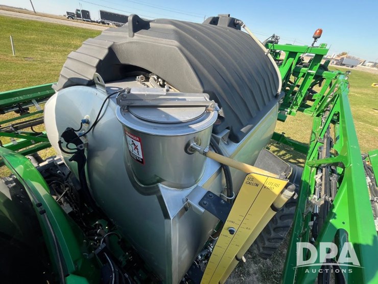 2021-john-deere-r4044-image-66
