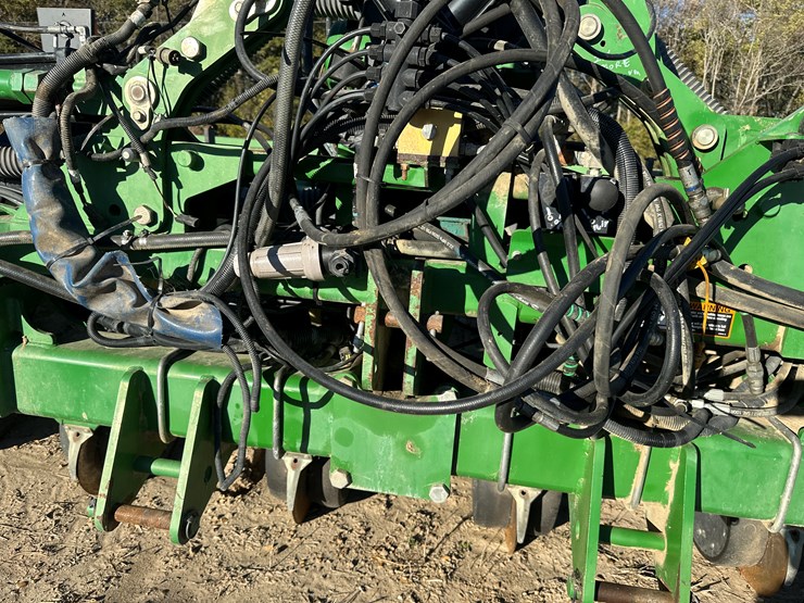john-deere-1720-image-53