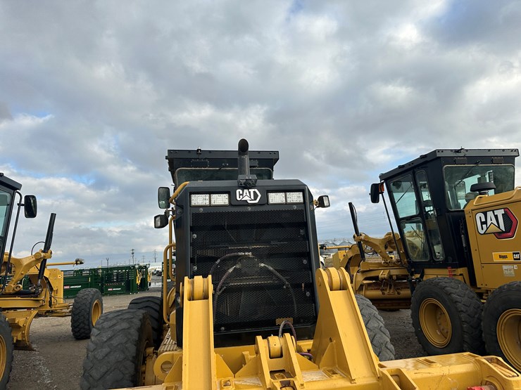 2022-caterpillar-140gc-image-20