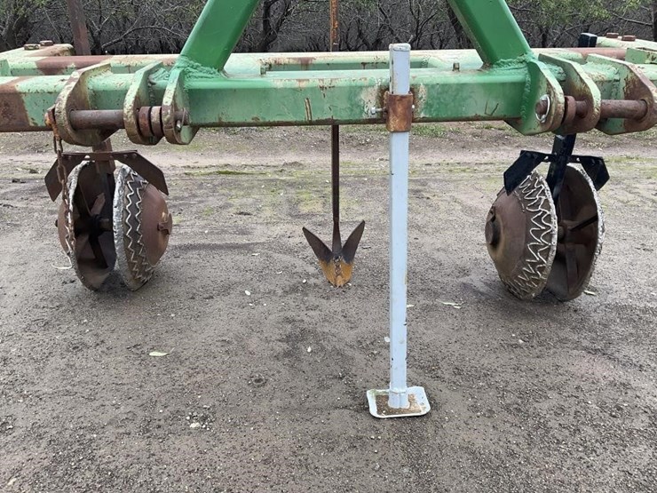 custom-3-pt-single-shank-chisel-image-9