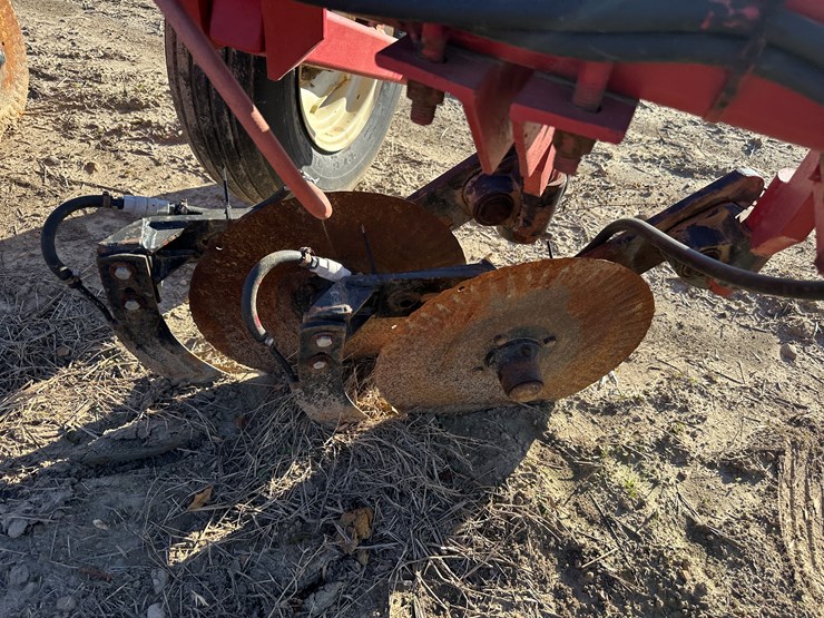 #33739-•-~20'-row-crop-cultivator-image-11