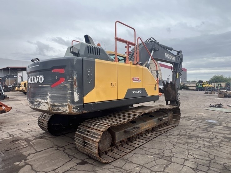 2017-volvo-ec220el-image-5