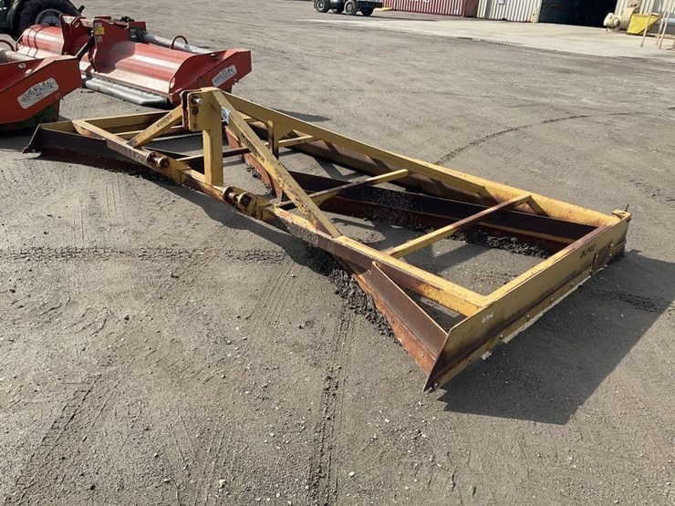 schmeiser-14.5'-3-pt-orchard-v-float-image-3