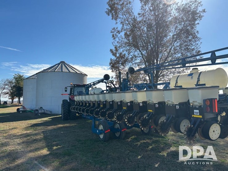 2022-kinze-3600-image-6