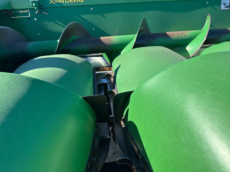 2012-john-deere-616c-image-64