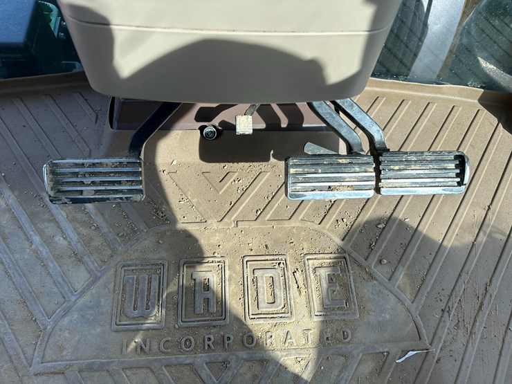 2016-john-deere-8320r-image-61