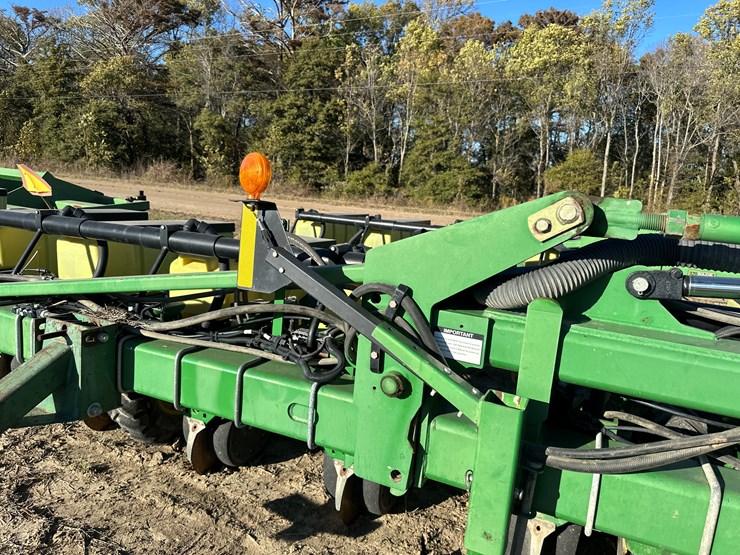 john-deere-1720-image-49