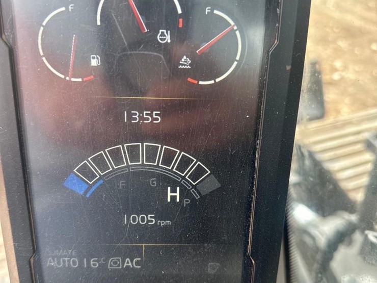 2021-volvo-ecr145el-image-24