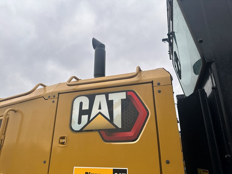 2022-caterpillar-140gc-image-66