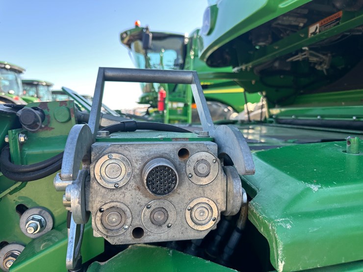 john-deere-s690-image-74