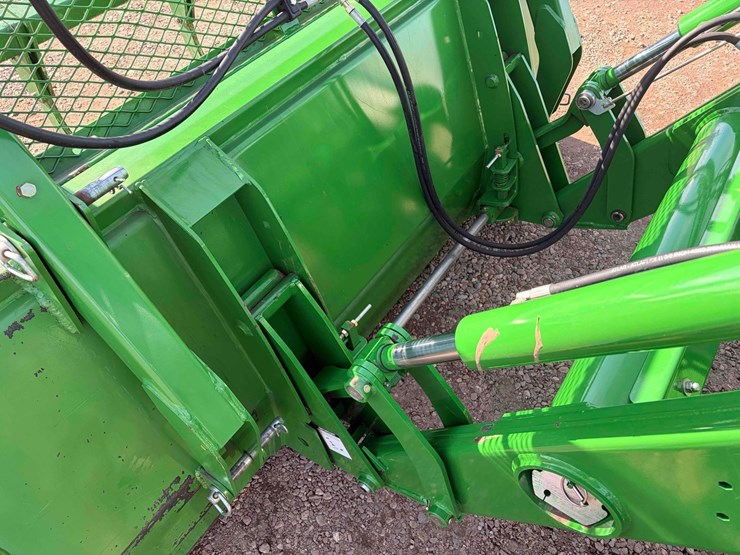 2005-john-deere-6420-image-14