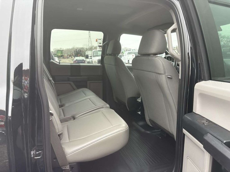 2018-ford-f150-xl-image-17