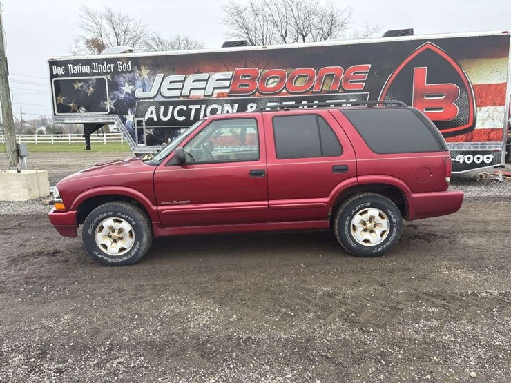 2000-chevrolet-blazer-image-2