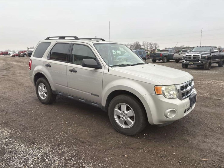 2008-ford-escape-image-7