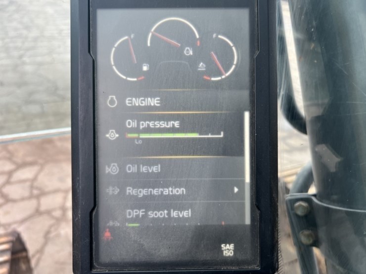 2017-volvo-ec220el-image-59