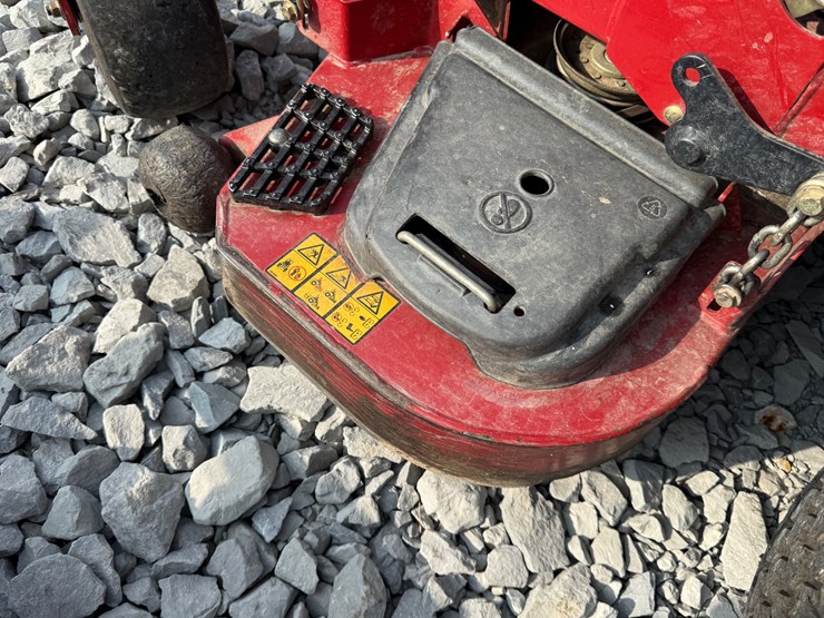 #15-•-ex-mark-e-series-radius-zero-turn-mower-403184477-inv#33267-image-9