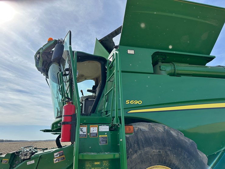 john-deere-s690-image-101