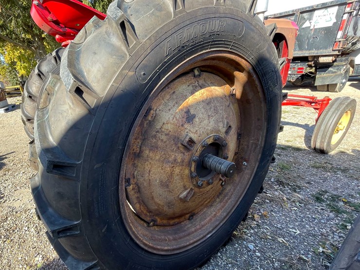 massey-ferguson-44-image-17