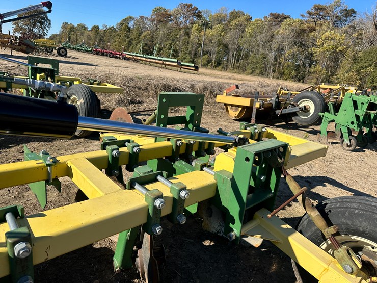 #33730-•-roll-a-cone-16-row-30"-hipper-image-33