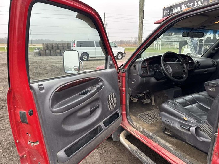 2000-dodge-ram-3500-image-12