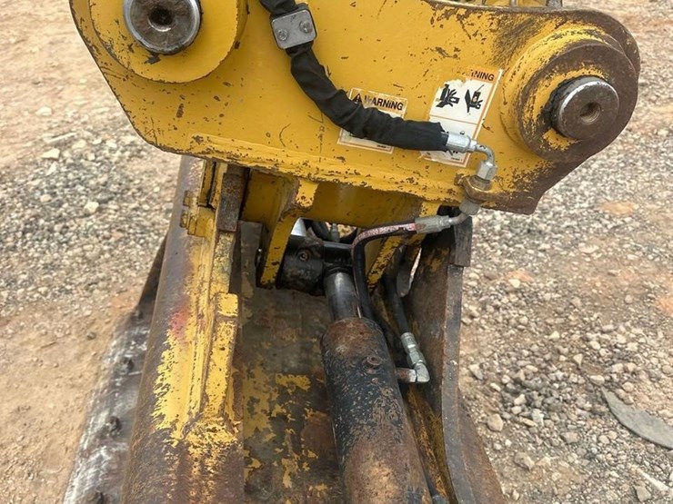 2017-caterpillar-m316f-image-12