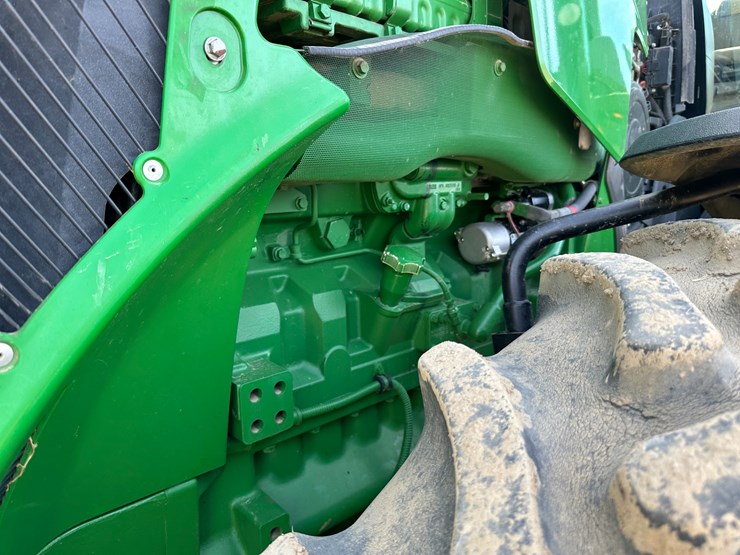 2016-john-deere-8320r-image-46