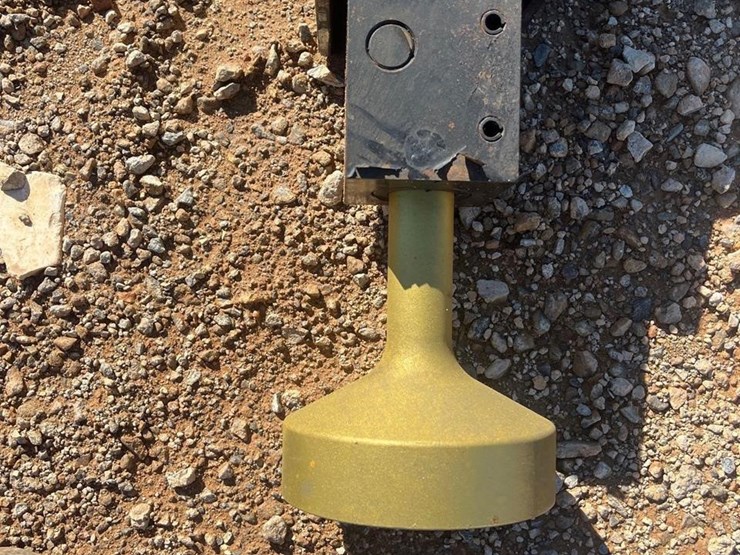 future-mini-skid-steer-hydraulic-pile-hammer-image-5