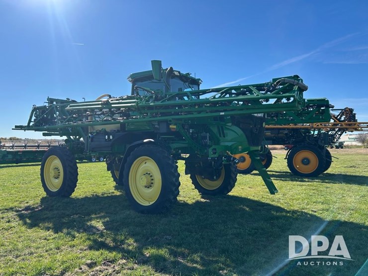 2022-john-deere-410r-image-12