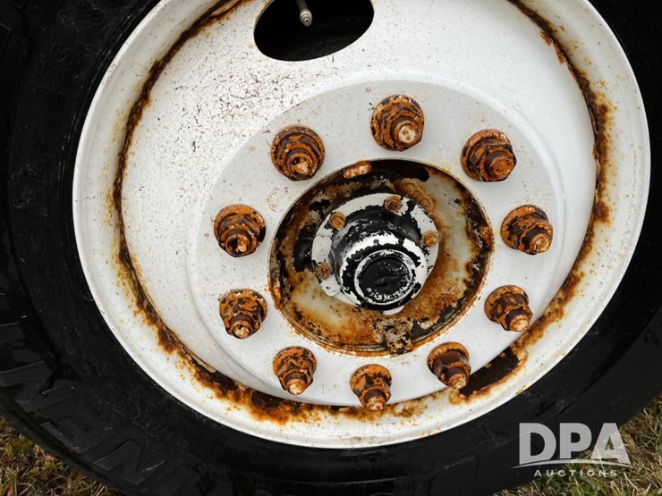 2004-international-7400-image-20