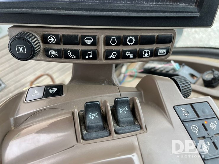 2017-john-deere-f4365-image-62