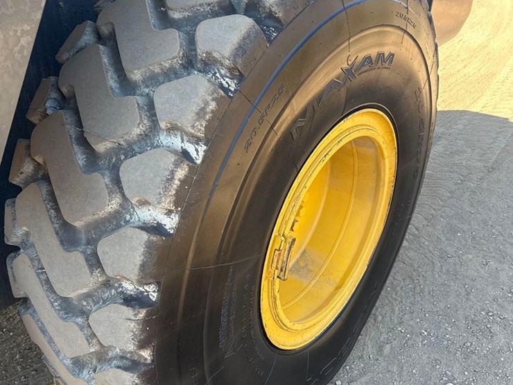 2018-komatsu-wa320-8-image-15