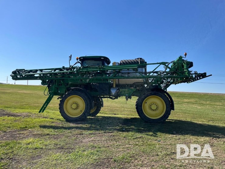 2021-john-deere-r4044-image-20