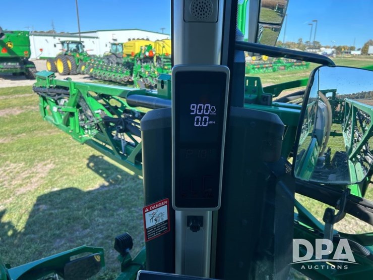 2022-john-deere-410r-image-60