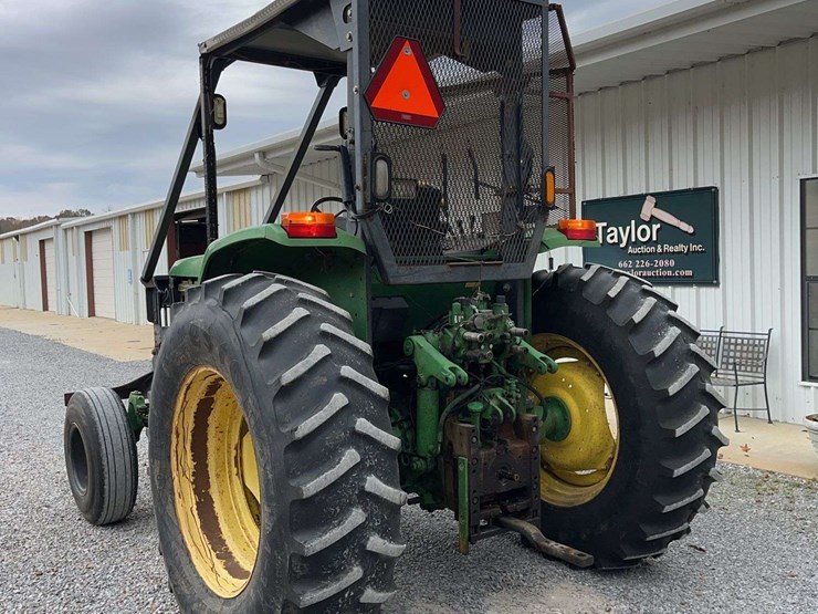 john-deere-6405-image-10