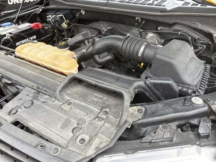 2018-ford-f150-xl-image-24