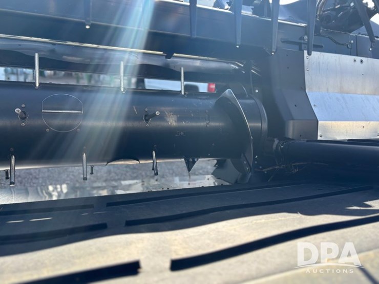 2023-mac-don-fd240-image-36