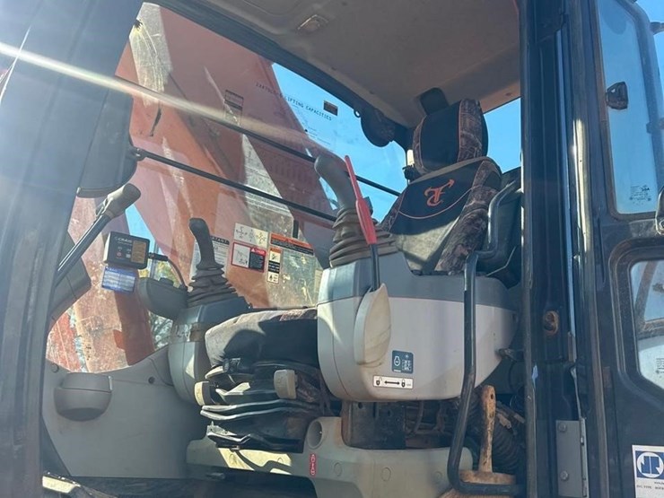 2021-hitachi-zx470-lc-6-image-15