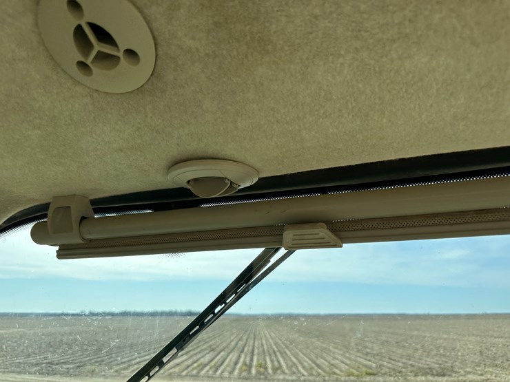 2016-john-deere-8320r-image-70