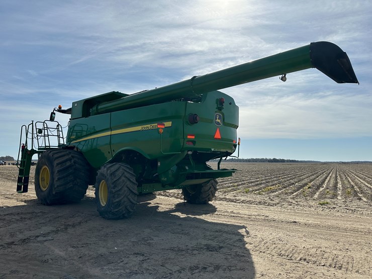 john-deere-s690-image-4