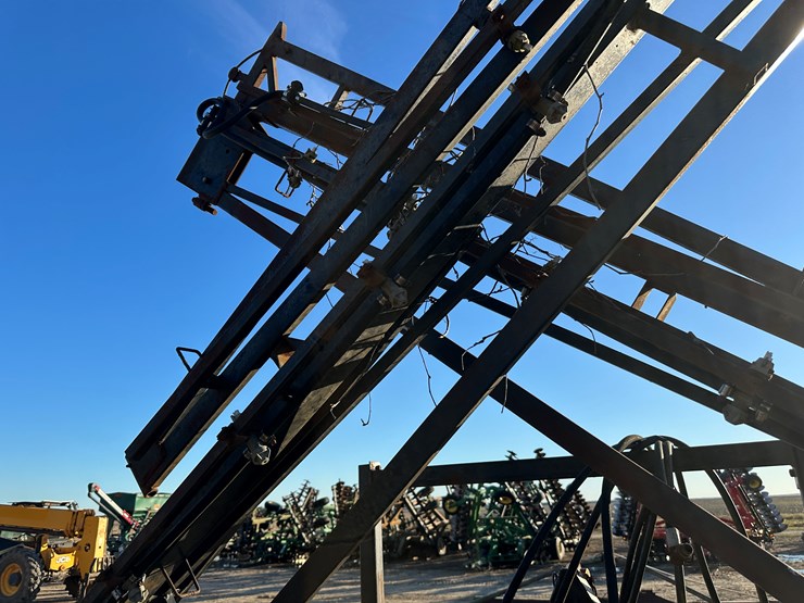 #33754-•-~25'-spray-boom-image-11