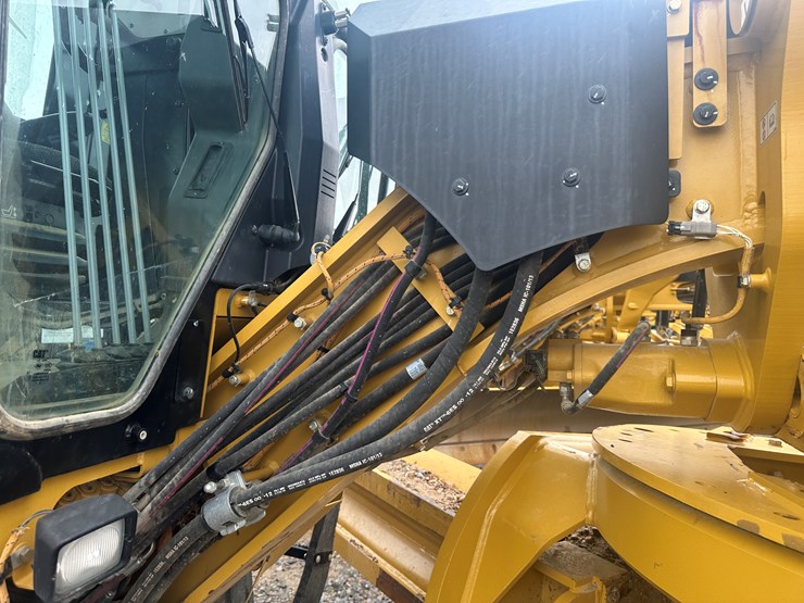 2022-caterpillar-140gc-awd-image-56