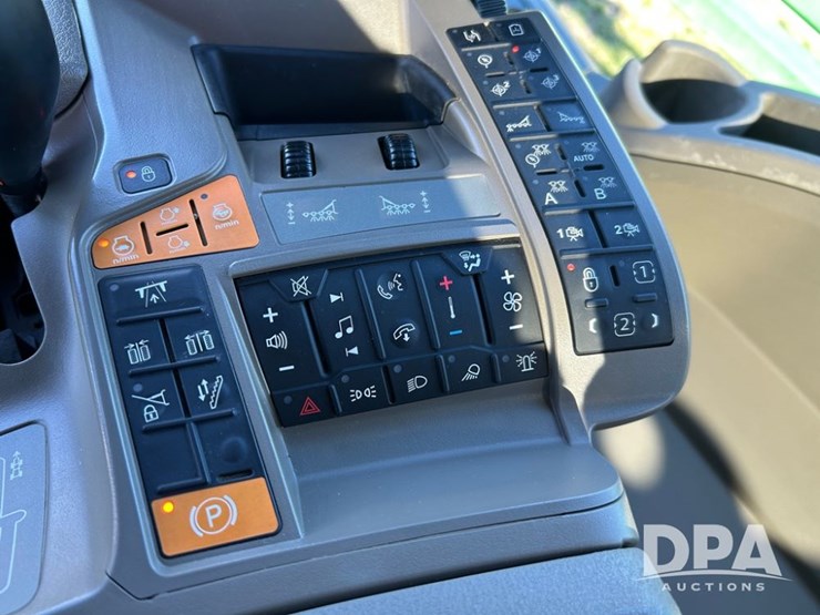 2022-john-deere-410r-image-58