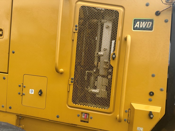 2022-caterpillar-140gc-awd-image-26