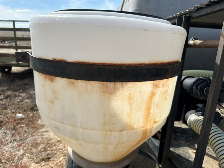 #33799-•-1000gal-nurse-wagon-image-46