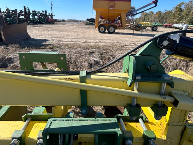 #33731-•-roll-a-cone-16-row-30"-hipper-image-30